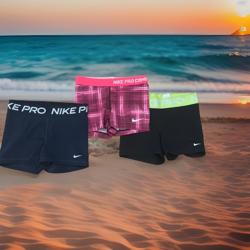 Nike Pro/combat Women's Medium/M Compression Workout Athletic Shorts VGC 2